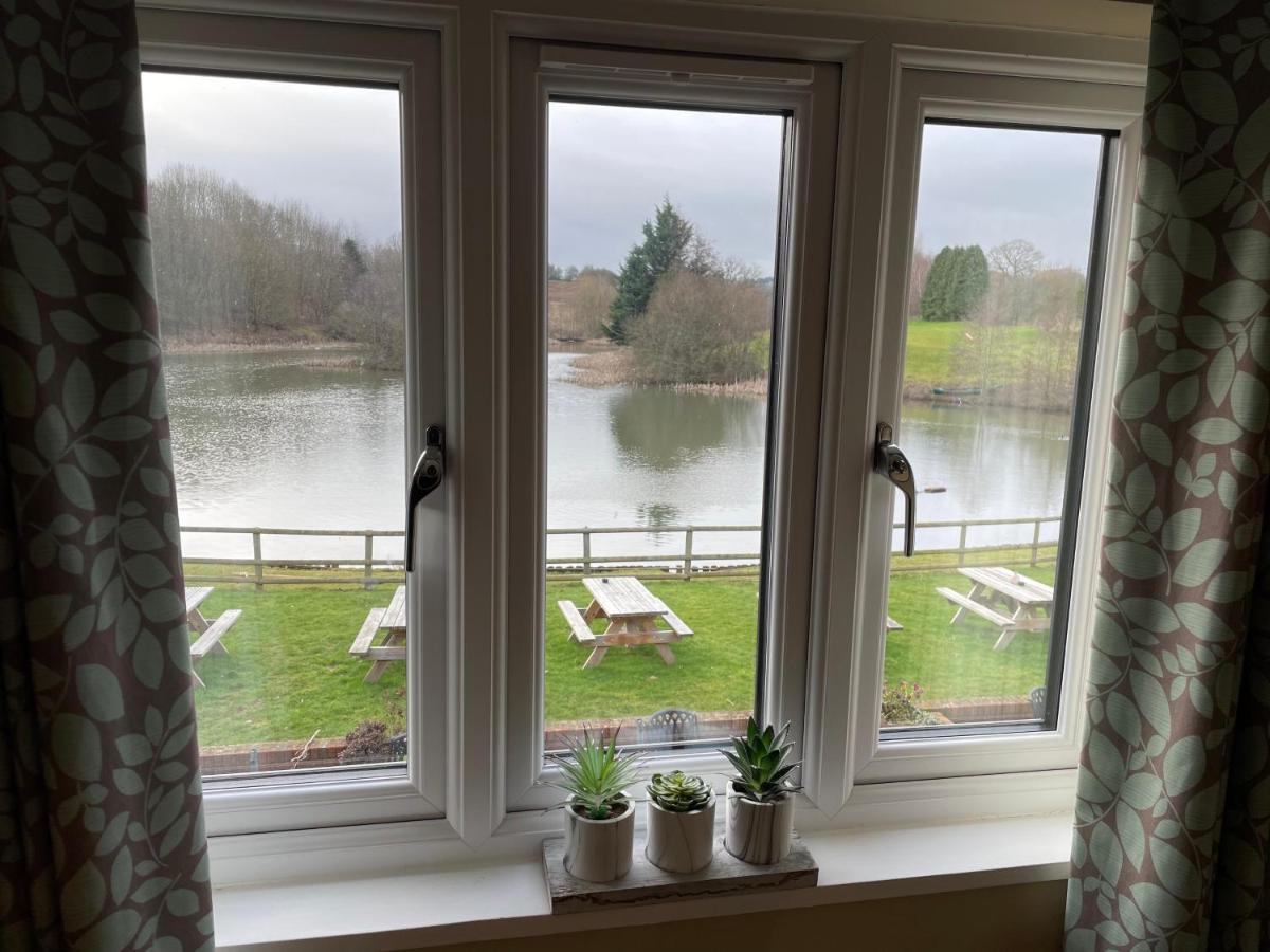 Cadmore Lodge Bed & Breakfast Tenbury Eksteriør billede